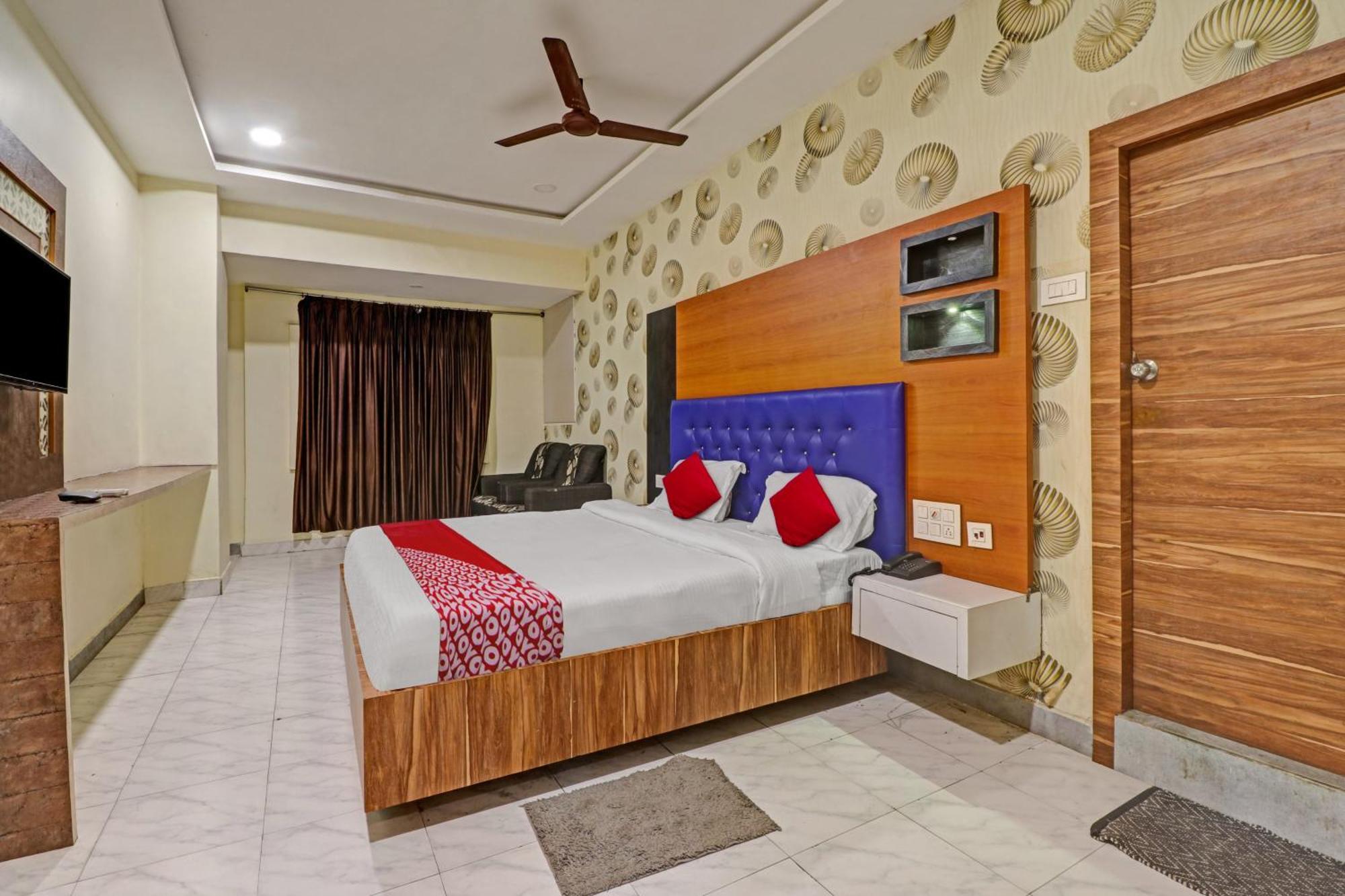 Hotel O Aditya Grand Inn Гунтур Екстер'єр фото