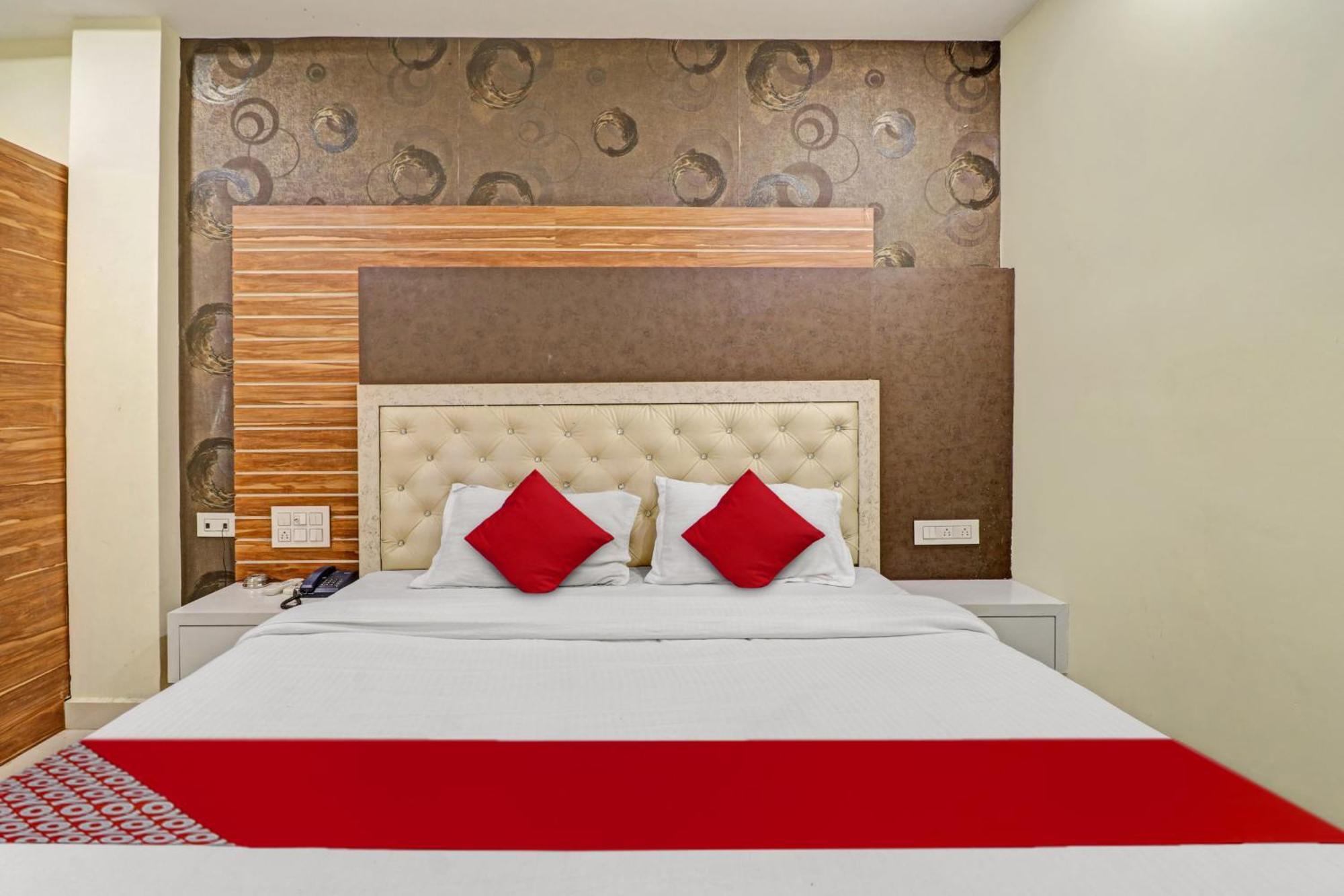 Hotel O Aditya Grand Inn Гунтур Екстер'єр фото